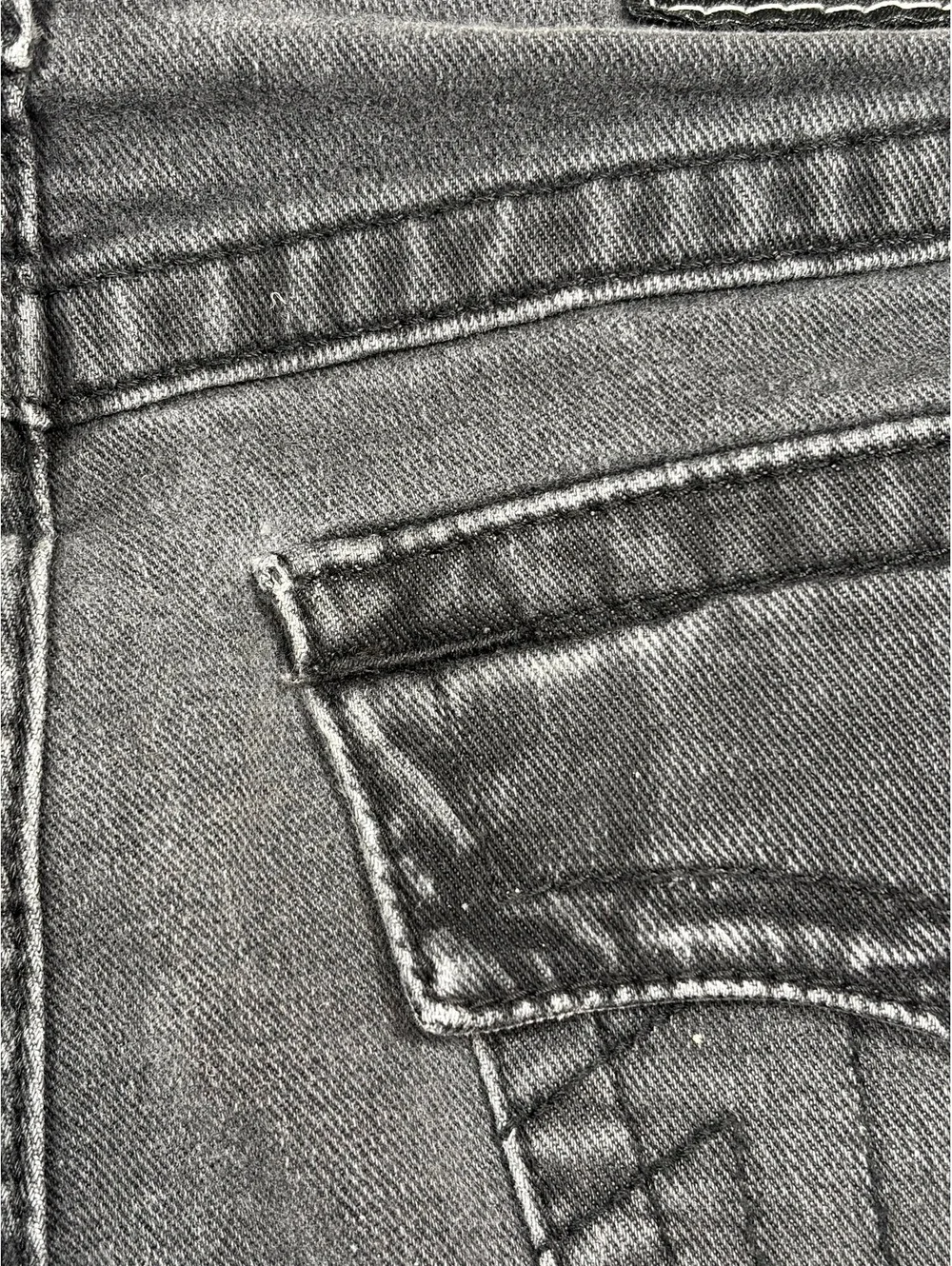 True Religion Ricky Straight Leg Jeans - Size 30 x 32 Black Denim Flap Pockets